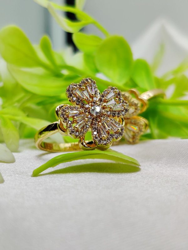 1 Piece Imported Blossoming Elegance Moveable Ring – Gold & Silver Color Options 🌟 | Luxurious Design Ring | Adjustable Ring | Ring For Girls & Women ✨