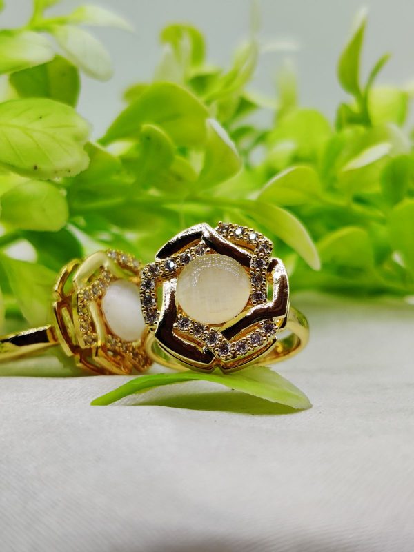 1 Piece Imported Elegant Dual-tone Floral Gemstone Rings – Timeless Design 🌟 | Luxurious Design Ring | Adjustable Ring | Ring For Girls & Women ✨