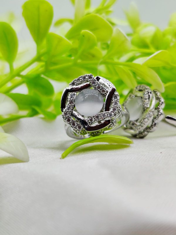 1 Piece Imported Elegant Dual-tone Floral Gemstone Rings – Timeless Design 🌟 | Luxurious Design Ring | Adjustable Ring | Ring For Girls & Women ✨