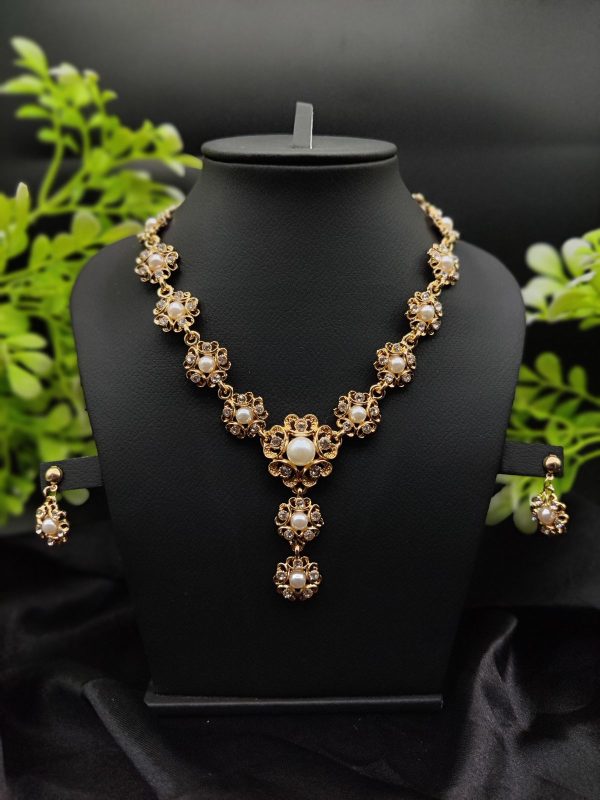 Imported Majestic Pearl Flower Necklace Set 🌸✨ | Best Quality Necklace For Girls & Women