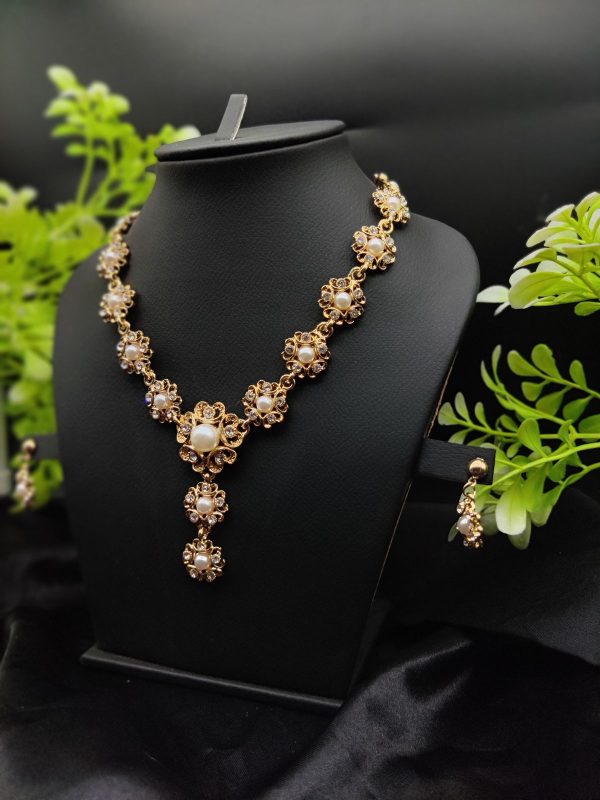 Imported Majestic Pearl Flower Necklace Set 🌸✨ | Best Quality Necklace For Girls & Women